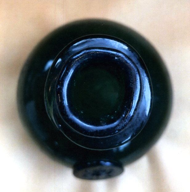 Dutch Decanter Wine Bottle with Seal 17th c