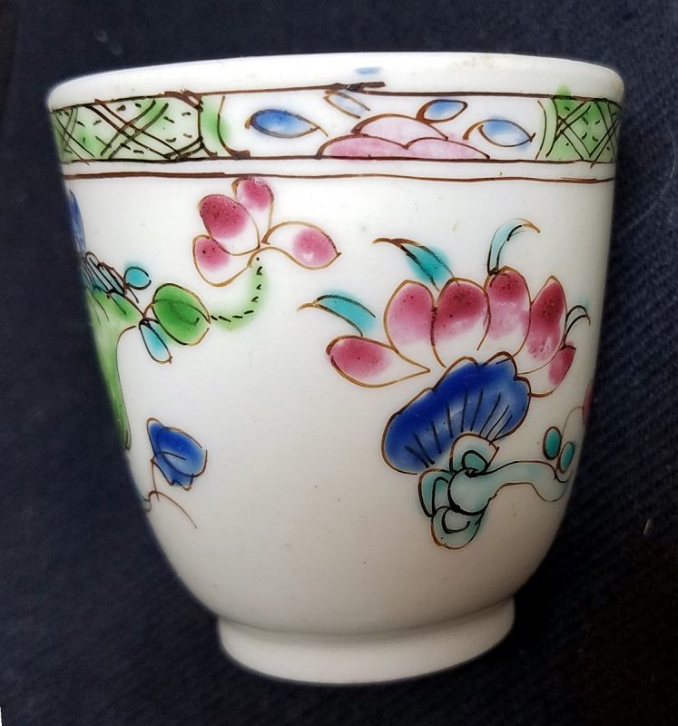 Rare Famille Verte Bow Porcelain Coffee Cup c1754