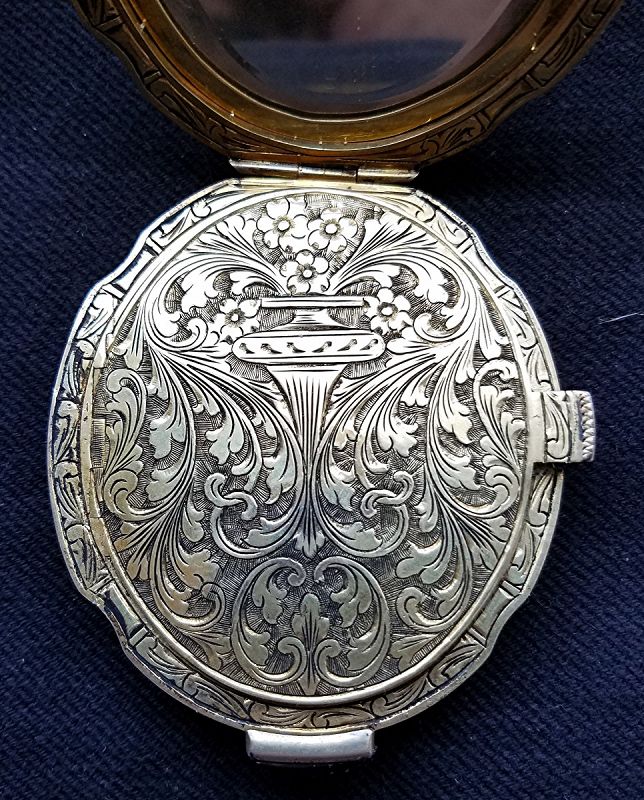 A Stunning Woman's Silver Compact 19th C