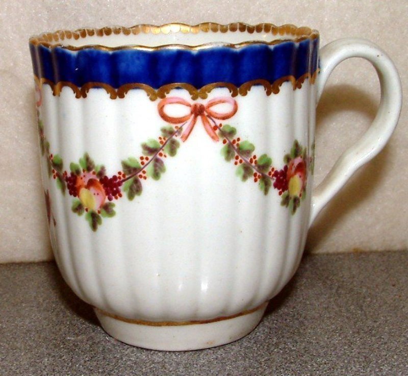 Uncommon Dr. Wall 18th Century Worcester Cup  c 1775