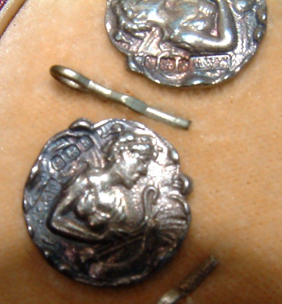 Hallmarked Silver Set of 6 Button Studs  c1907