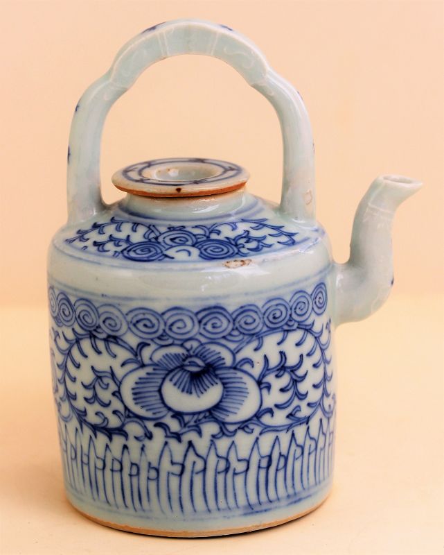 Chinese Blue and White Porcelain Tea pot