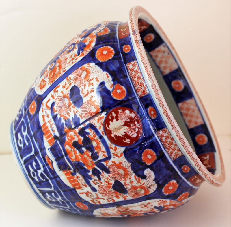 Japanese Imari Porcelain Hibachi, 19th C.