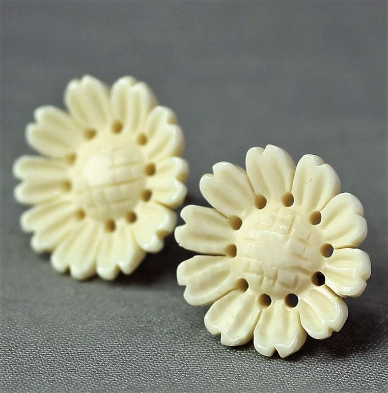 Pair Chinese carved Ivory flower Pedal Earrings, 14K gold clasp
