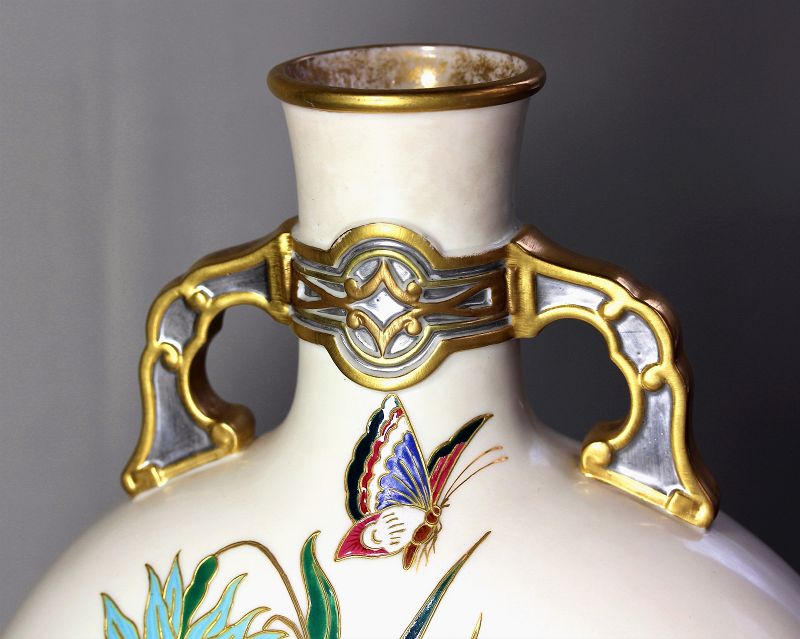 English Worcester Porcelain Large Flask shape Vase/Urn