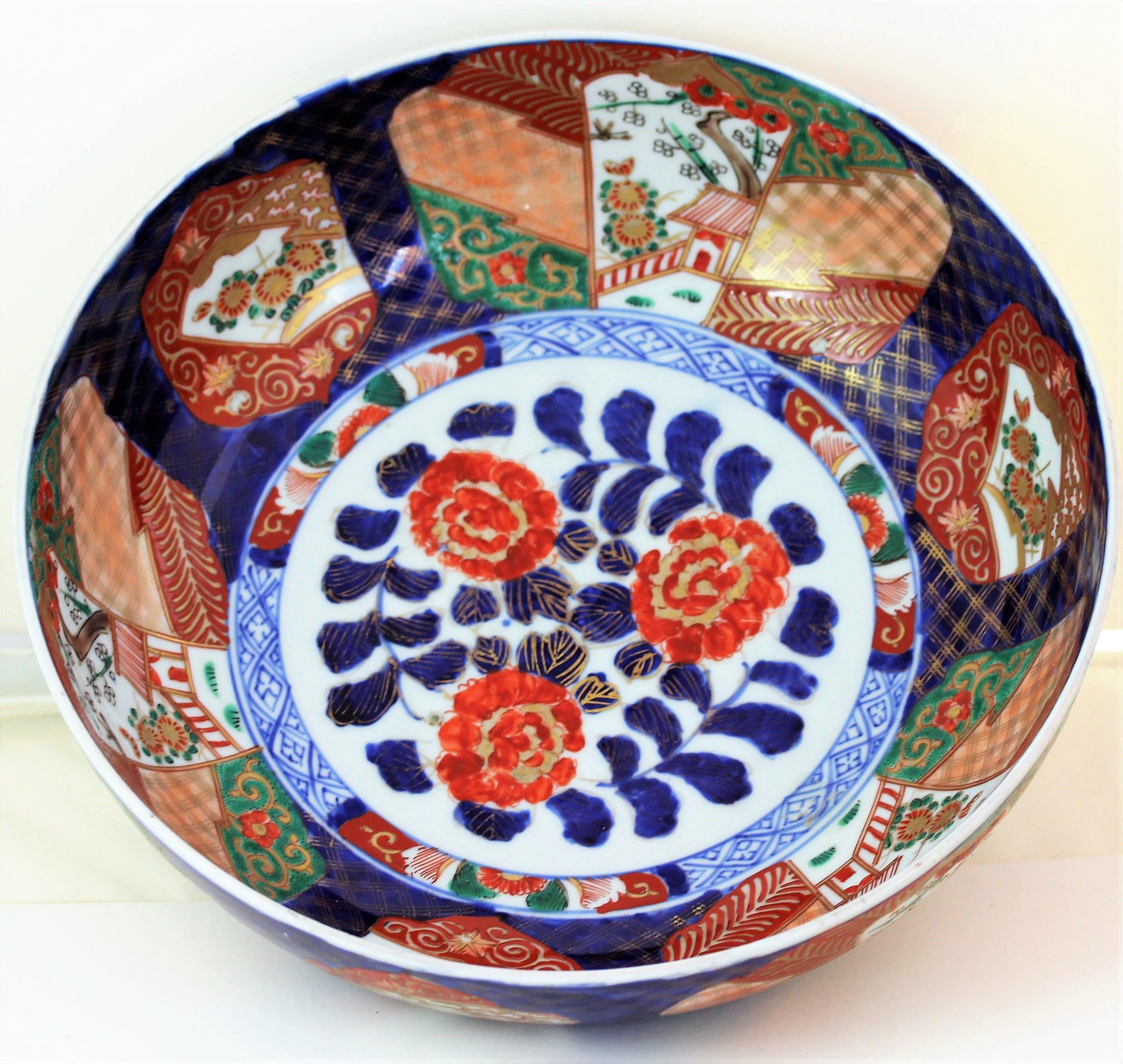 Japanese Imari Porcelain large punch Bowl