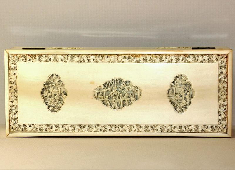 Chinese Export Carved Ivory Box for European Market