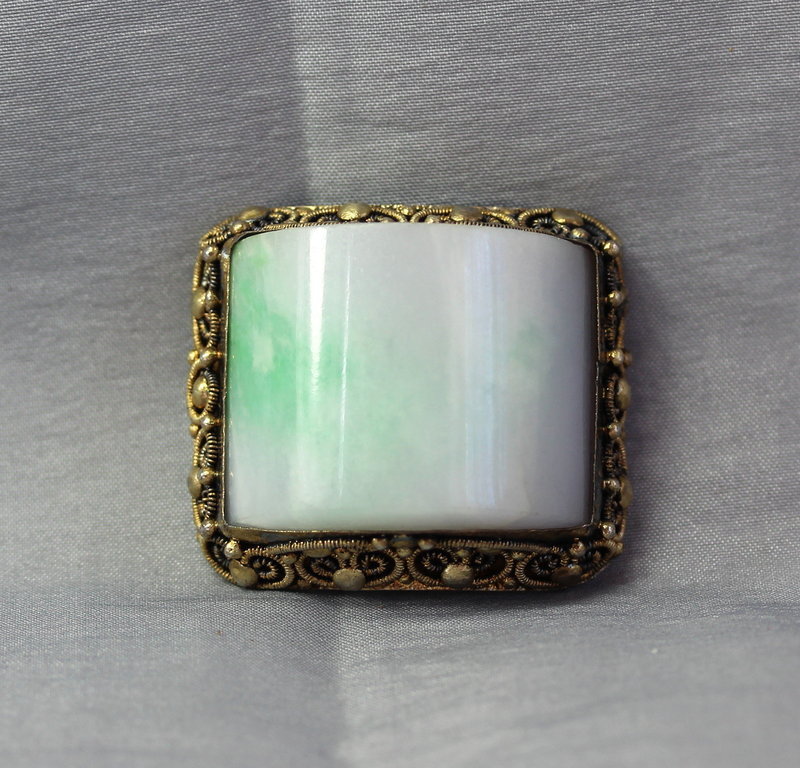 Chinese Jadeite Clip, gilded Silver Filigree mount, 19th C.