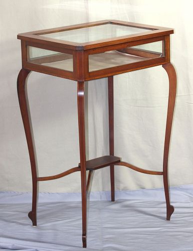 American Federal style Vitrine Table, Mahogany with satinwood inlaid