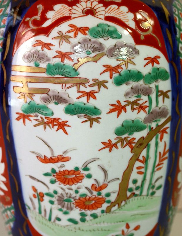 Japanese Imari Porcelain Vase, Meiji period
