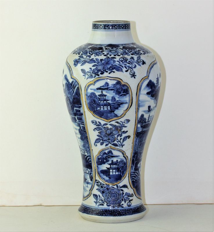 AA Importing 59725 Flat Blue and White Vase