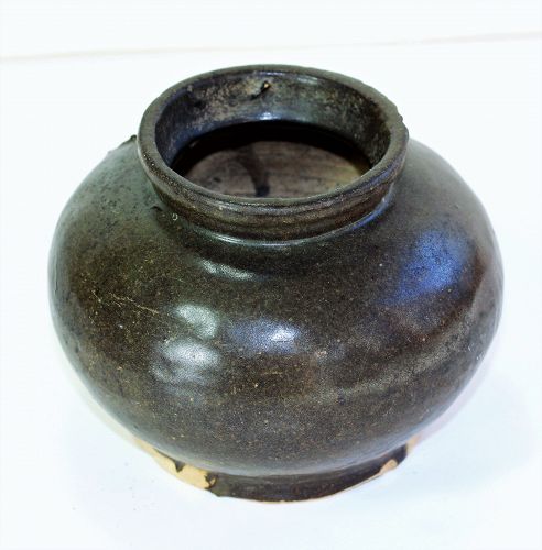 Chinese  Black glazed Song Pottery Jar with incised mark on the bottom