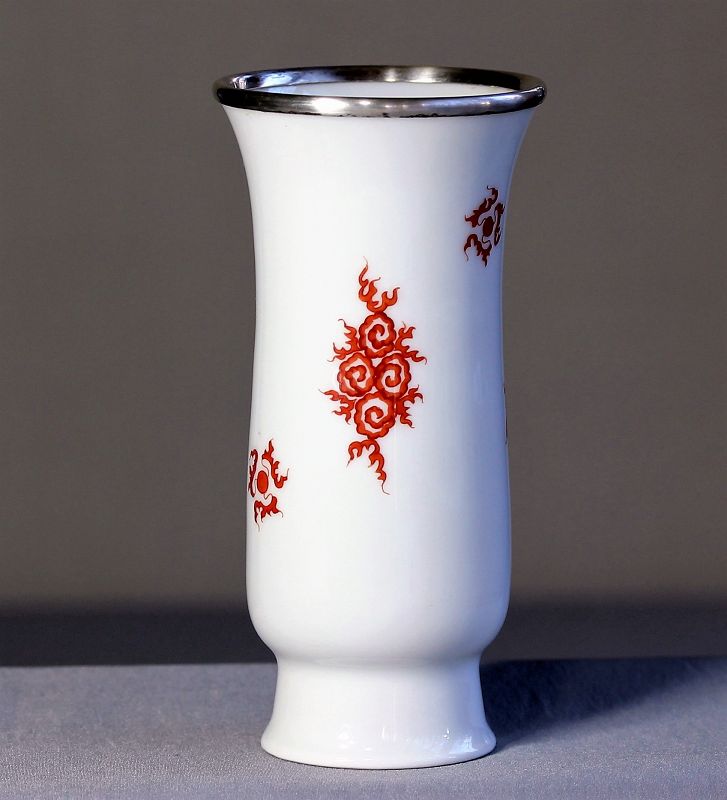 German Meissen Porcelain Ming Red Dragon Vase, silver top