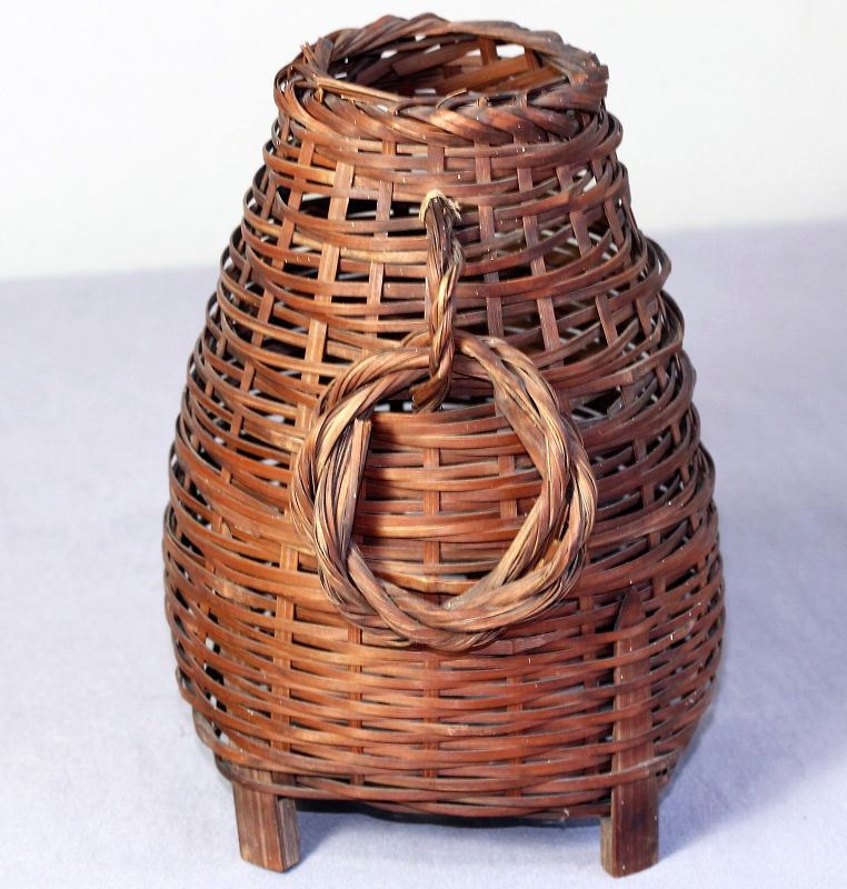 Japanese Ikebana Flower Basket, woven Bamboo