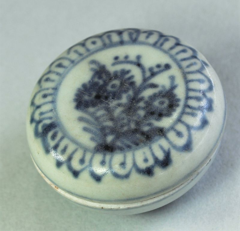 Chinese Blue & White Porcelain covered Paste Ink Box