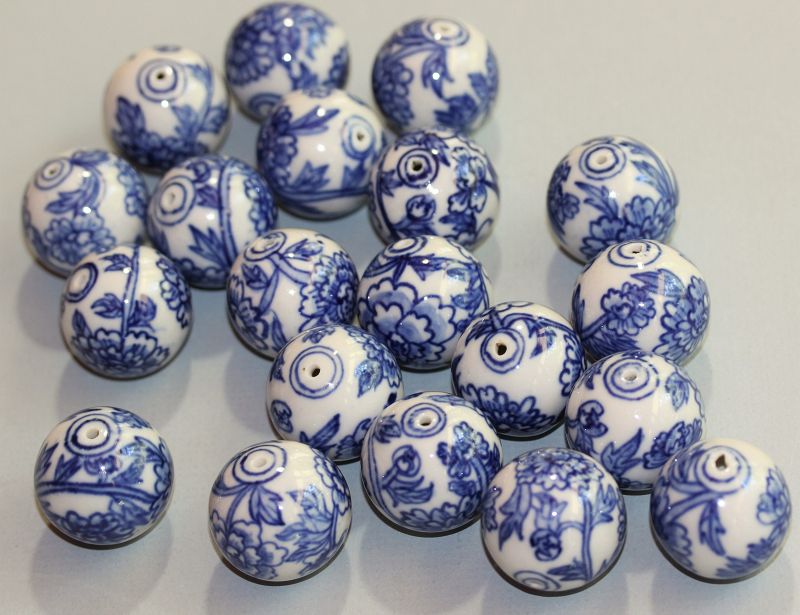 20 Chinese Porcelain Blue & White large Beads