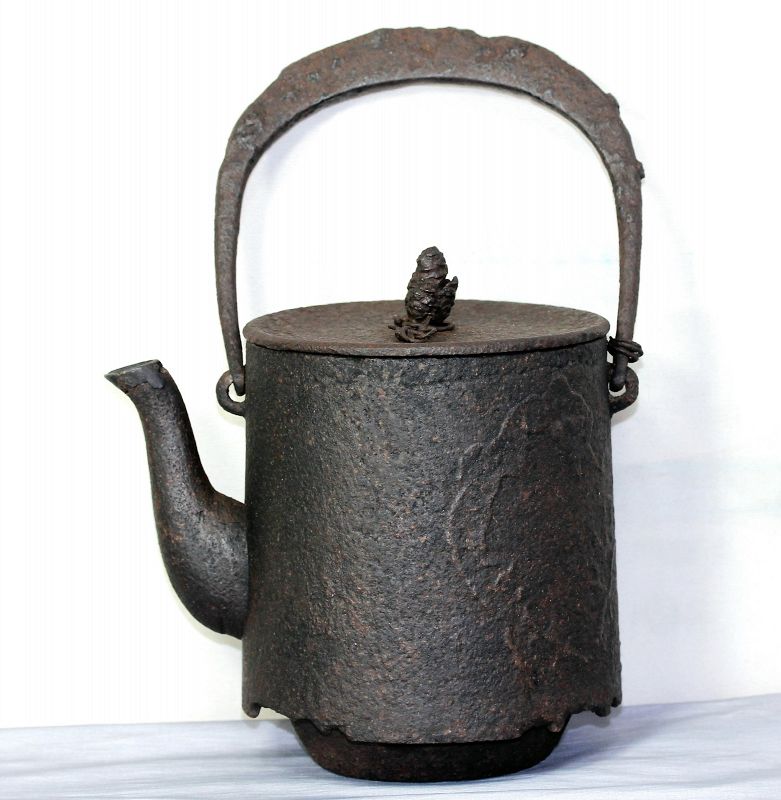 Japanese Tesubin, Tea Kettle, cast iron, tea