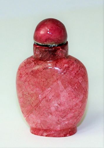 Chinese Snuff Bottle, Pink Quartz & original Top