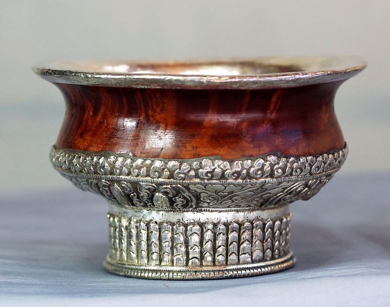 Tibetan Himalayan Hard Silver Burlwood Tea Bowl, Shell design