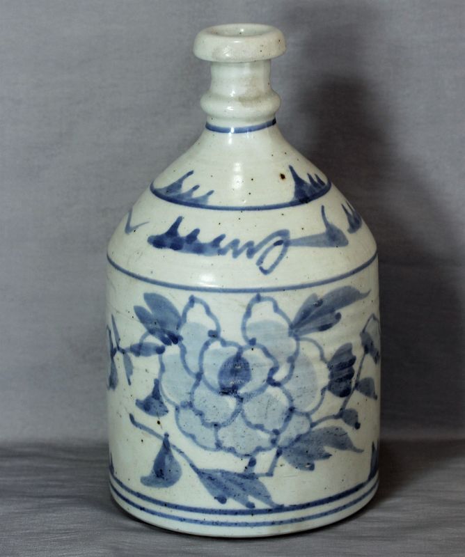 Japanese Blue & White Porcelain Sake Bottle, Tokkuri