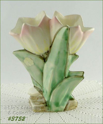 McCoy Pottery Tulip Vase Pale Pink Tips