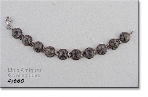 Silver Bracelet with Agate Stones