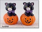 GURLEY CANDLE COMPANY BLACK CAT IN JACK-O-LANTERN PUMPKIN CANDLE