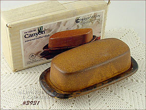McCOY POTTERY – CANYON COVERED BUTTER (MIB)