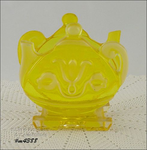 Bright Yellow Teapot Shape Napkin Holder