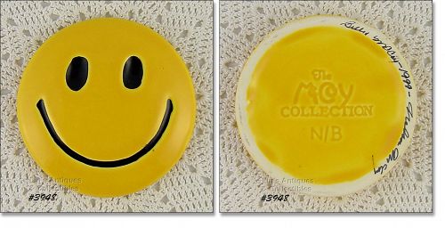 McCoy Smile Happy Face Paperweight Signed and Dated