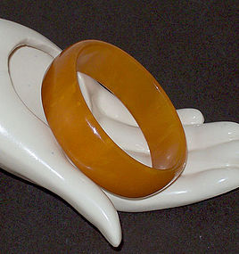 Vintage Bakelite Butterscotch Color Bangle Bracelet