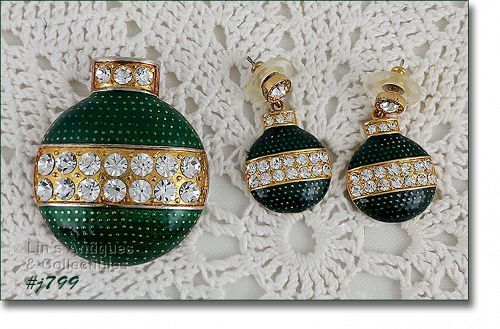 Signed Eisenberg Ice Green Ornament Christmas Pin and Earrings