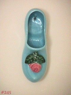 McCoy Pottery Dutch Shoe Wall Pocket Mint Condition