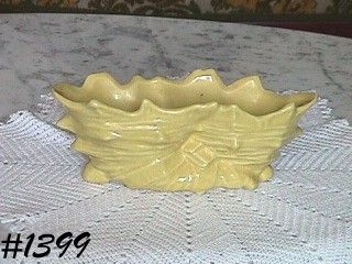 McCoy Pottery Twin Shells Planter Yellow