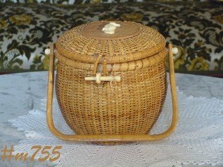 VINTAGE REPRODUCTION NANTUCKET BASKET HANDBAG