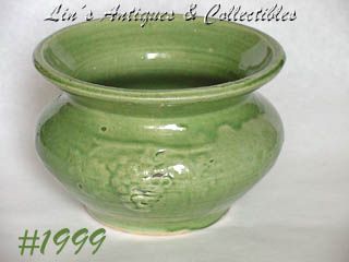 McCoy Stoneware Grapes and Leaves Cuspidor
