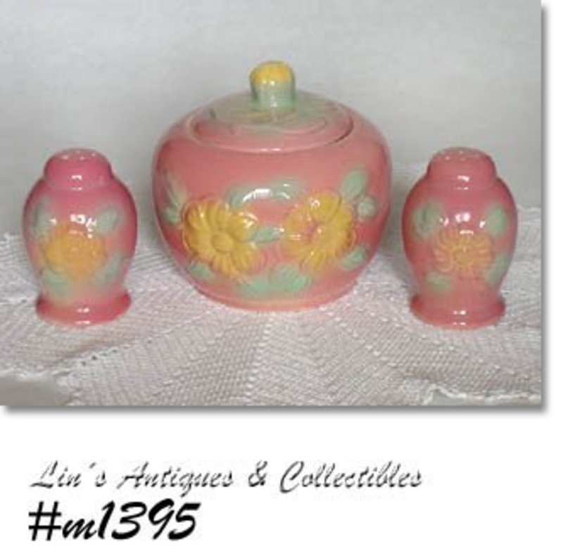 HULL POTTERY VINTAGE SUNGLOW COVERED CONTAINER AND MATCHING SHAKER SET