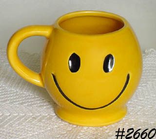 McCOY POTTERY -- SMILEY (HAPPY) FACE MUG