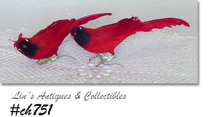 PAIR OF VINTAGE SPUN COTTON BRIGHT RED CARDINALS