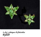PAIR OF VINTAGE GREEN STAR SHAPED SCATTER PINS BY KRAMER