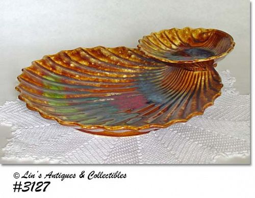 McCOY POTTERY --  SHELL CHIP AND DIP (MORANO LINE)