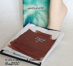 VINTAGE MOJUD SEAMLESS STOCKINGS (10 1/2 M)