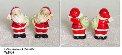 VINTAGE SANTA CHRISTMAS SALT AND PEPPER SHAKER SET