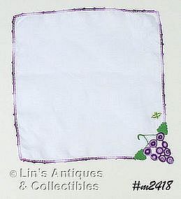 IRISH LINEN HANKY, WHITE WITH CROCHET GRAPE CLUSTER