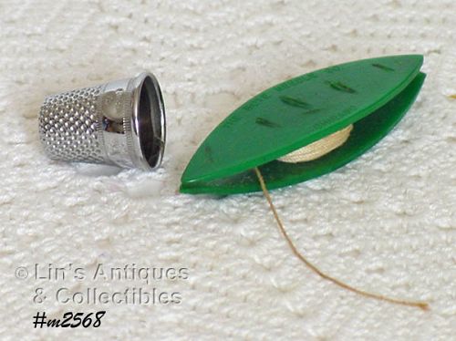 Vintage Tatting Shuttle and Germany Thimble