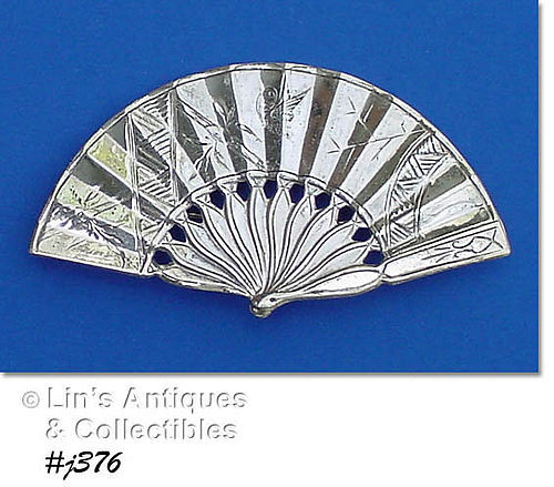 Vintage Sterling Silver Fan Shaped Pin