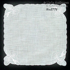 WEDDING HANDKERCHIEF WITH EMBROIDERED ROSEBUDS