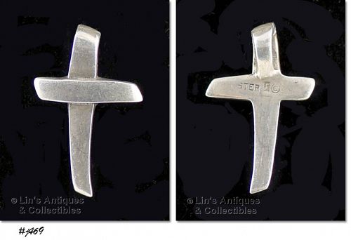 SMALL CROSS PENDANT (STERLING)