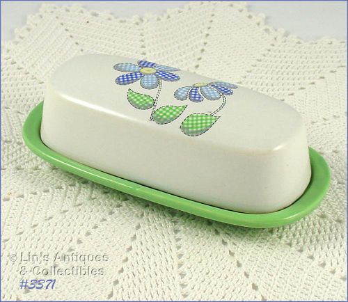 McCOY POTTERY DAISY DELIGHT COVERED BUTTER DISH