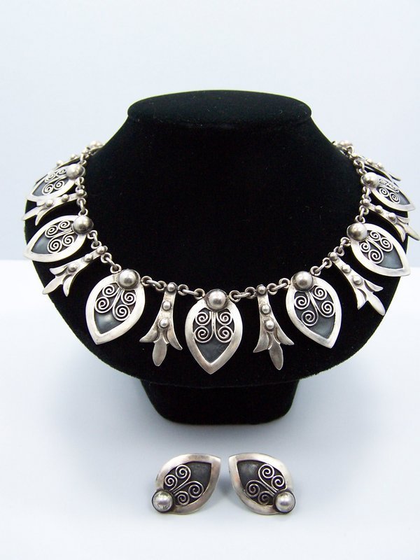 Felipe Martinez Vintage Mexican Silver Necklace